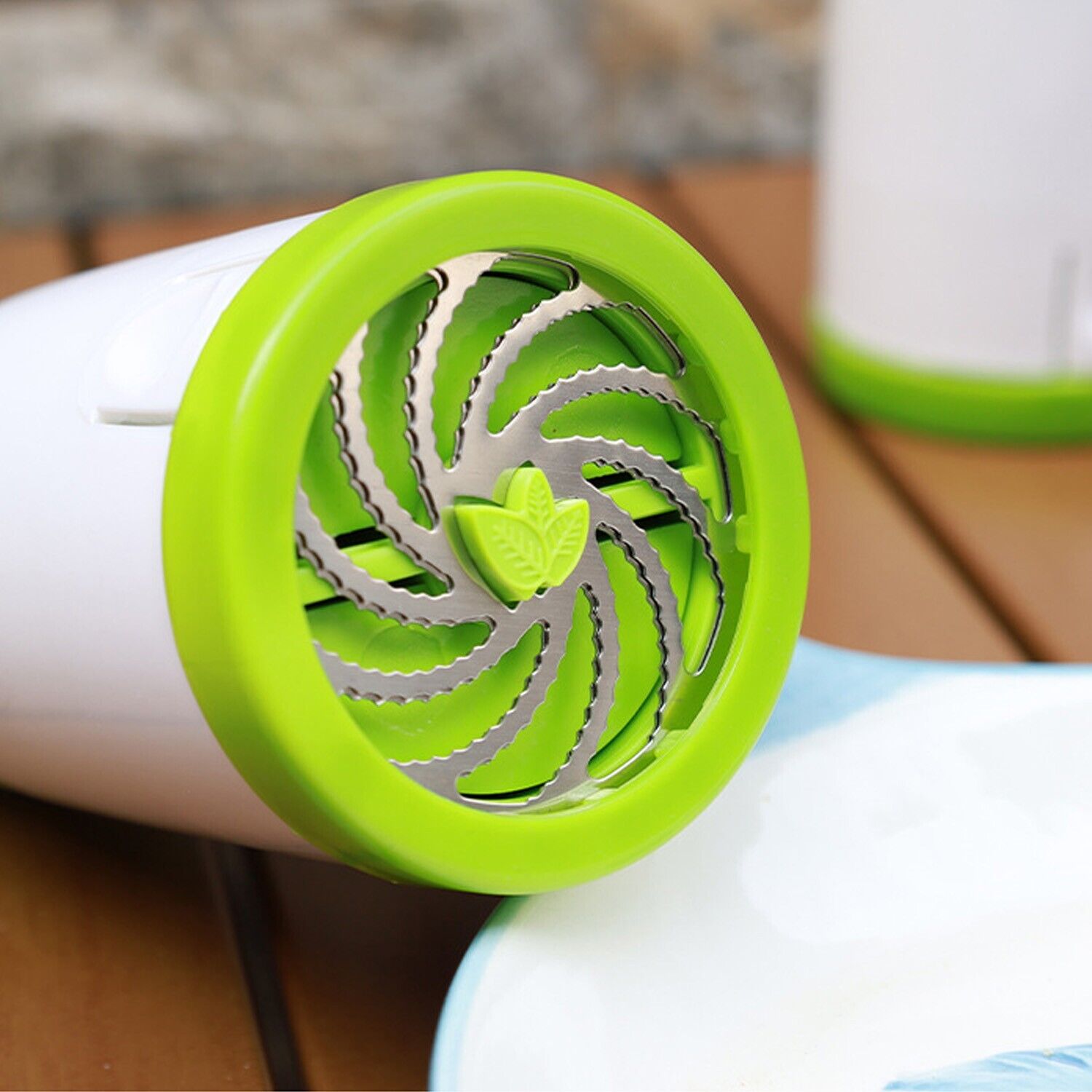 Manual Herb Grinder Rosemary Spice Chopper Parsley  Stainless steel Blade