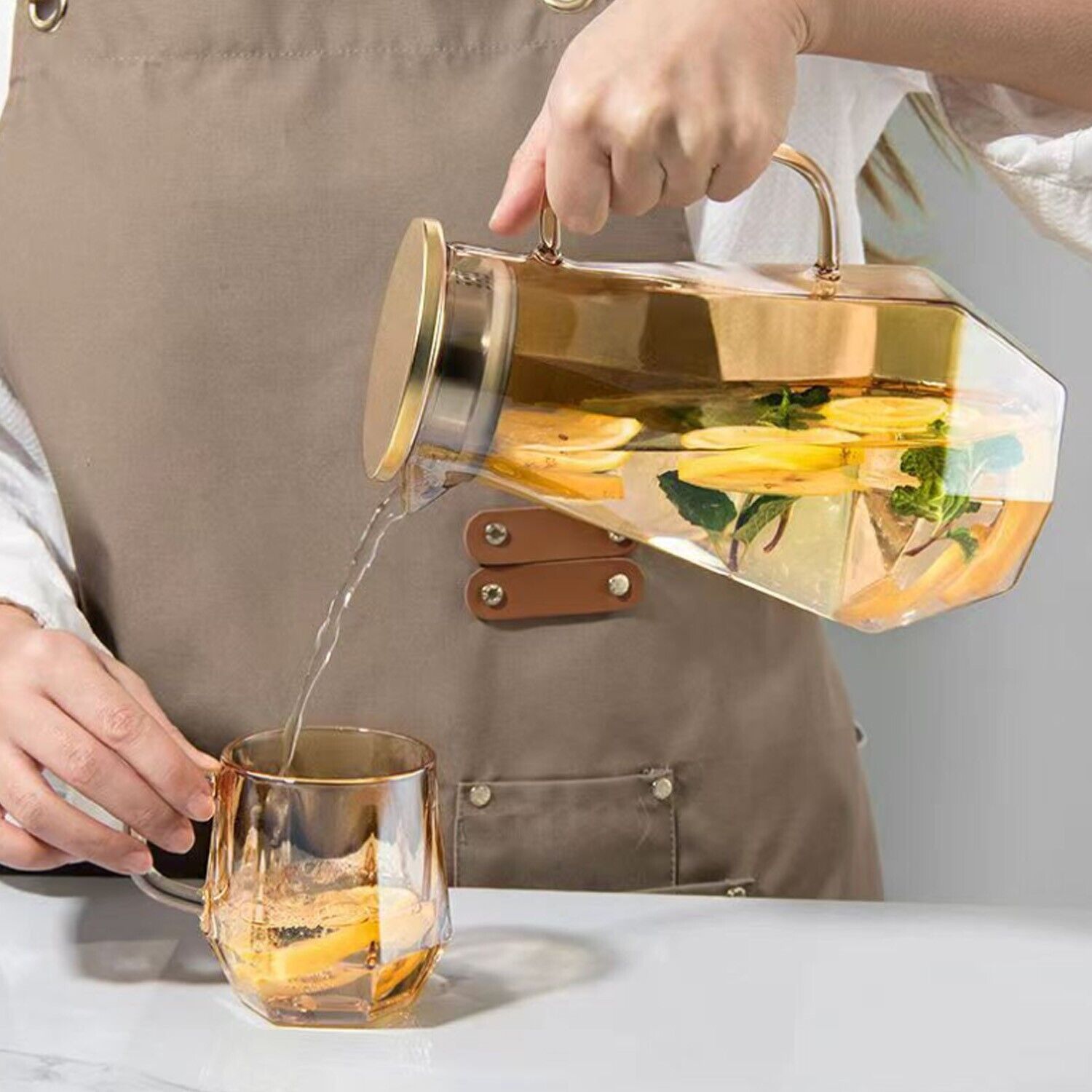 Luxurious Glass cold and hot drinks Pitcher 9-Pcs/Set Can withstand  4℉ to 302℉